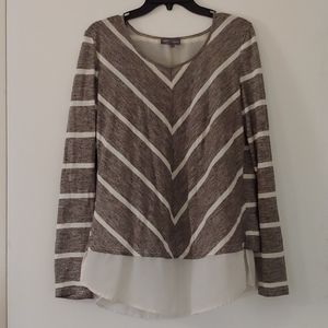 Long-sleeved Market & Spruce top